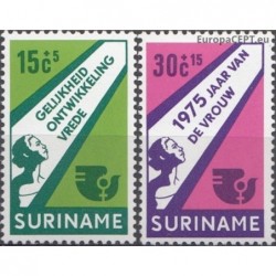 Surinam 1975. International...