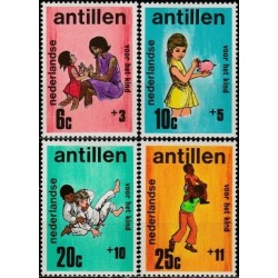Nyderlandų Antilai 1970. Vaikai