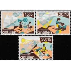 Nyderlandų Antilai 1975. Vaikų laisvalaikis